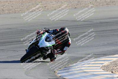 media/Jan-08-2022-SoCal Trackdays (Sat) [[1ec2777125]]/Turn 10 (2pm)/